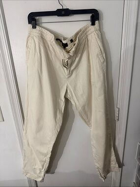 Vince Men's Owen Cotton Drawstring Chino Pants in Cream